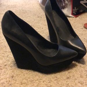 Aldo leather wedges